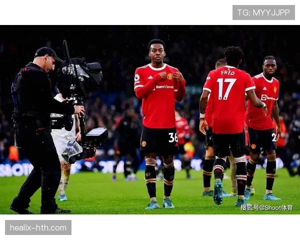 利兹联定位球战术深度解析:如何通过精妙设计提升进攻效率 利兹联定位球战术深度解析:如何通过精妙设计提升进攻效率